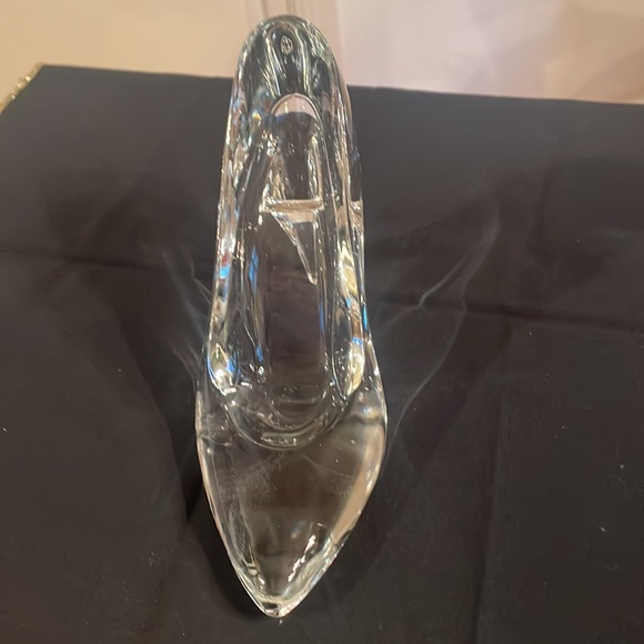 Glass Slipper - Picture 2 of 9
